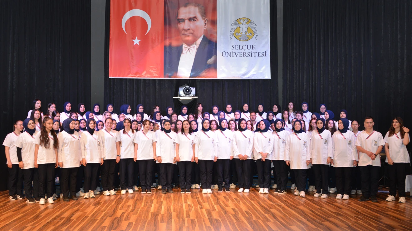 SÜ Hemşirelik Fakültesi Üniforma Giyme Töreni yapıldı