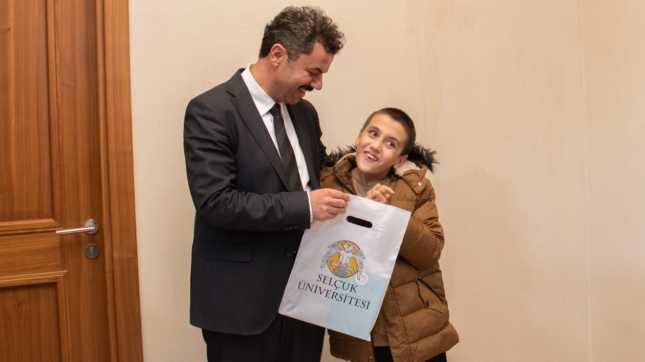 Selçuk Üniversitesi özel gereksinimli öğrencileri ağırladı