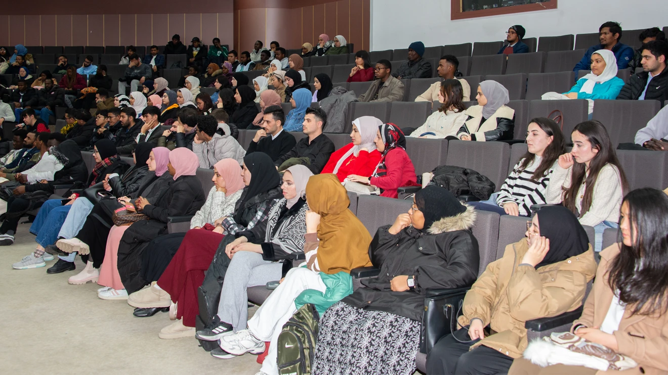 YTB Türkiye Bursları Öğrenci Buluşmaları Selçuk Üniversitesinde gerçekleşti