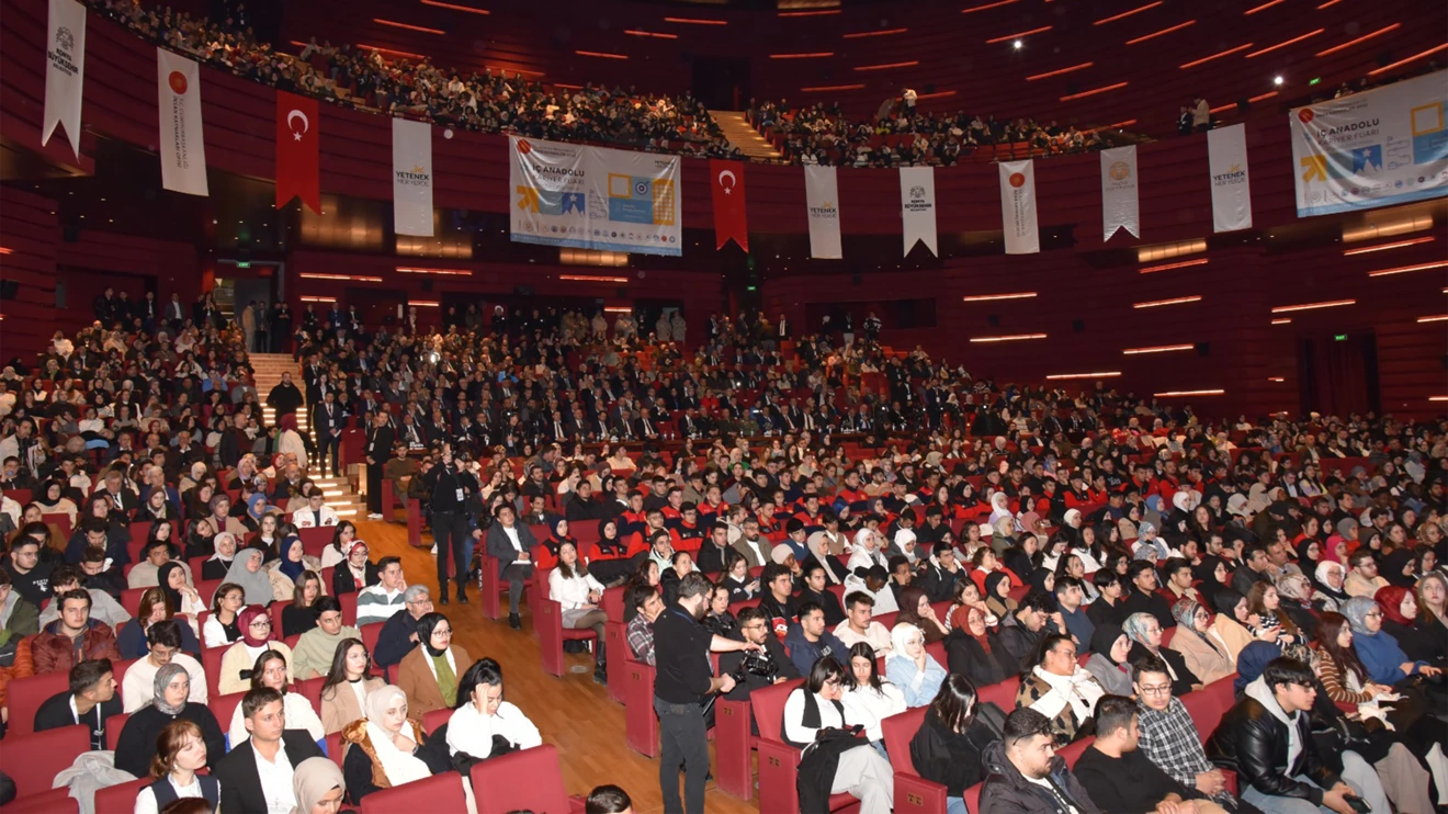 Selçuk Üniversitesi ev sahipliğindeki İKAF’25 göz doldurdu