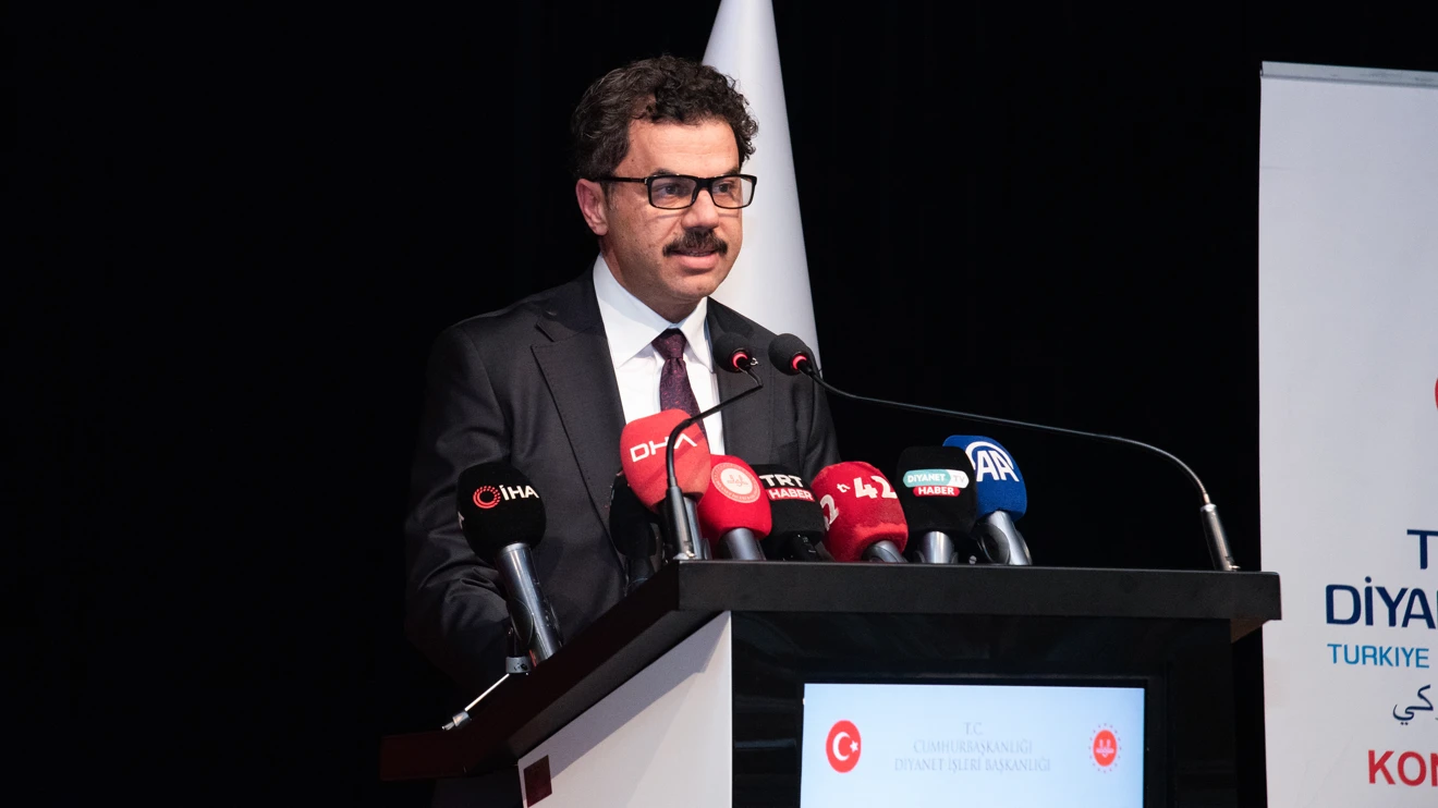 Diyanet İşleri Başkanı Erbaş, öğrencilerle buluştu