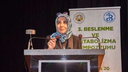 Selçuk’ta 3. Beslenme ve Metabolizma Sempozyumu başladı