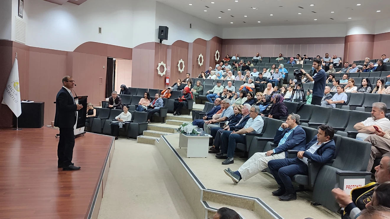 Selçuk Üniversitesi personeli hizmet içi eğitimde buluştu