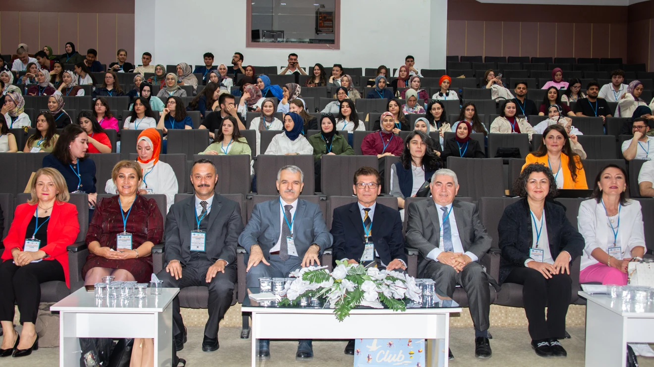 Selçuk’ta 1. Ulusal Konya Fizyoterapi ve Rehabilitasyon Kongresi başladı