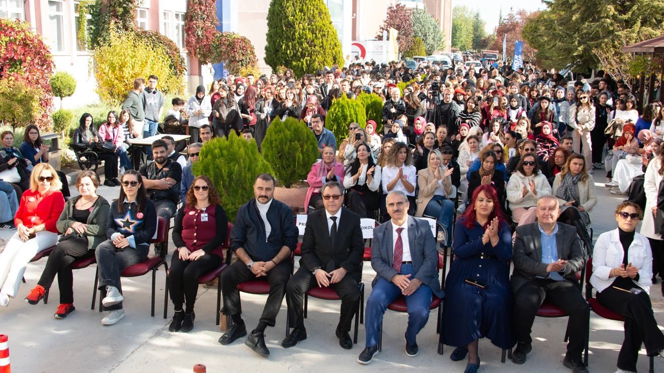 Selçuk Üniversitesinde 3. Dil ve Kültür Şenliği coşkusu