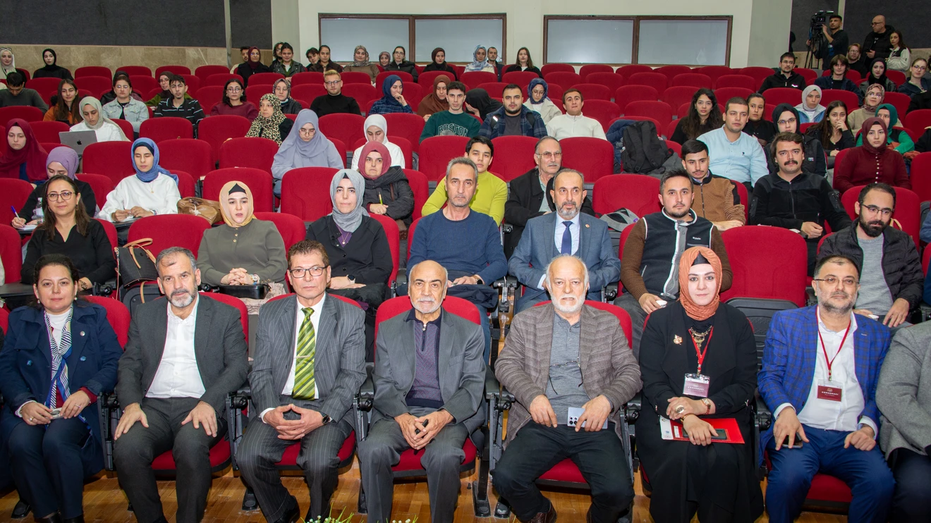 Selçuk Üniversitesinde Endülüs Okulu Paneli düzenlendi