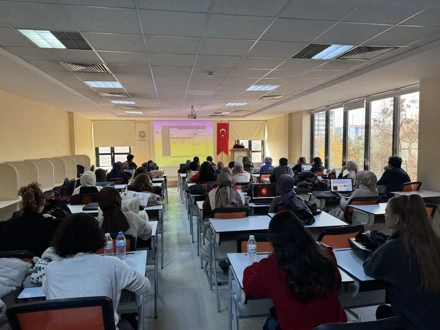 Selçuk Üniversitesi Sağlık Bilimleri Fakültesi öğrencilerine, Kütüphanemiz tarafından EndNote kaynakça yönetim sistemi eğitimi verildi