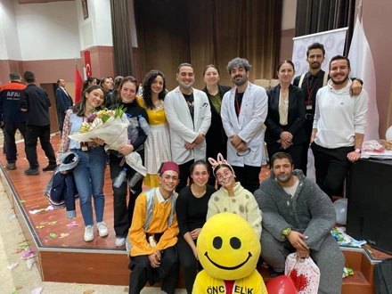  Istasyon Tiyatro Topluluğu