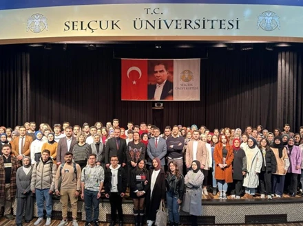 "Fizyoterapistlik Mesleğinin Yarını" Etkinliği, Gelecek Perspektiflerini İnceliyor