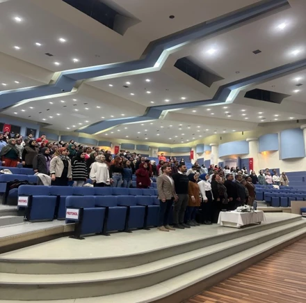 "Fizyoterapistlik Mesleğinin Yarını" Etkinliği, Gelecek Perspektiflerini İnceliyor