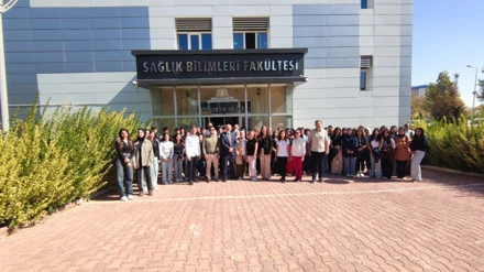 SAĞLIK YÖNETİMİ BÖLÜMÜNE YENİ KAYIT OLAN ÖĞRENCİLER İÇİN ORYANTASYON PROGRAMI GERÇEKLEŞTİRİLDİ..