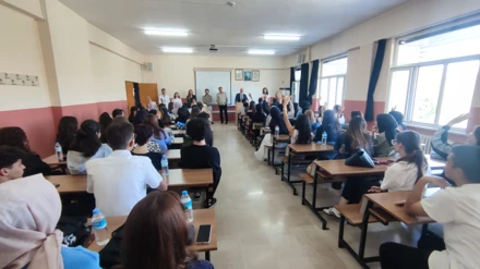 SAĞLIK YÖNETİMİ BÖLÜMÜNE YENİ KAYIT OLAN ÖĞRENCİLER İÇİN ORYANTASYON PROGRAMI GERÇEKLEŞTİRİLDİ..