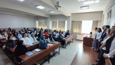 SAĞLIK YÖNETİMİ BÖLÜMÜ 2025-2026 1. SINIF ÖĞRENCİLERİ İLE ORYANTASYON VE TANIŞMA TOPLANTISI