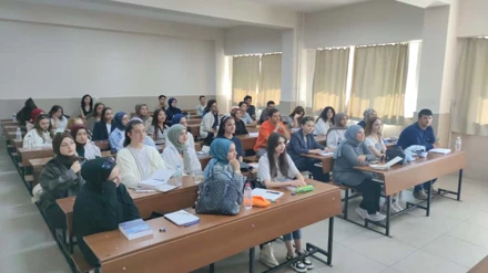 SAĞLIK YÖNETİMİ BÖLÜMÜ 2025-2026 1. SINIF ÖĞRENCİLERİ İLE ORYANTASYON VE TANIŞMA TOPLANTISI