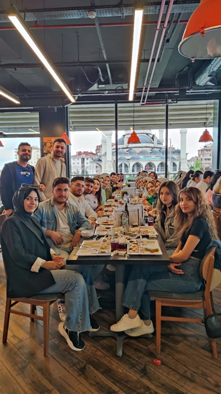 2. GELENEKSEL ÖĞRENCİ MEZUN KAHVALTI BULUŞMASI VE KARİYER SÖYLEŞİSİ