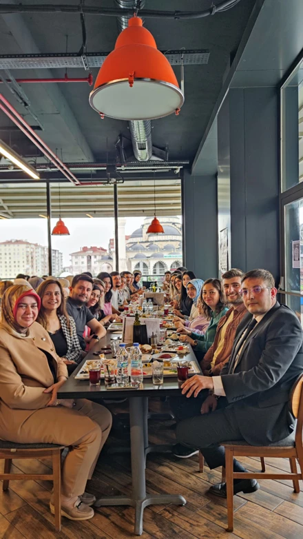 2. GELENEKSEL ÖĞRENCİ MEZUN KAHVALTI BULUŞMASI VE KARİYER SÖYLEŞİSİ