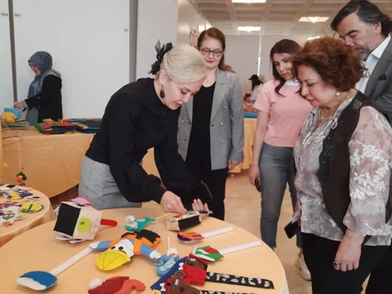 Eğitici Materyal Geliştirir 3