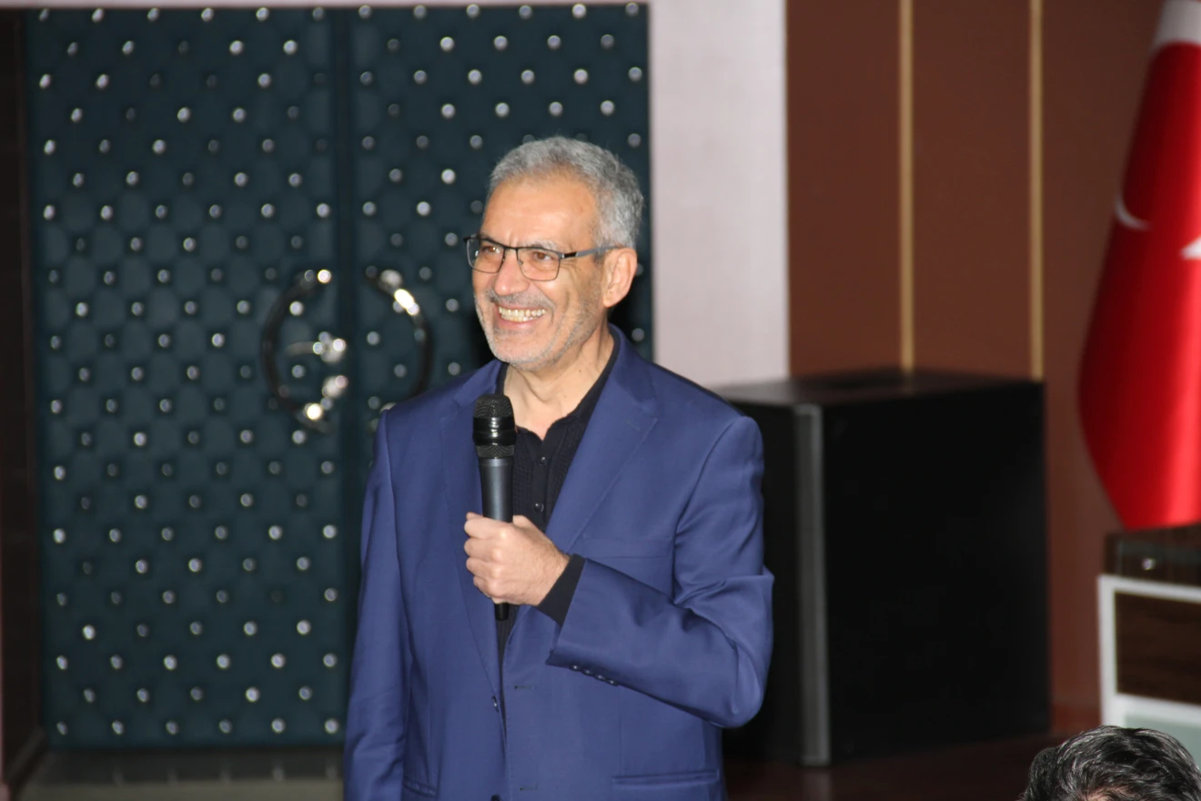 Selçuk Üniversitesinde "Çalışma Hayatında İletişim ve Motivasyon-2" konulu Hizmet İçi Eğitim...