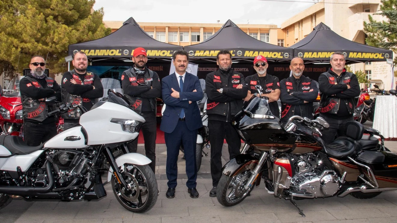 Selçuk Üniversitesinde Tanışma Şenliği renkli görüntülerle sona erdi