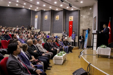 Ayzek Söyleşileri: İstanbul Teknik Üniversitesi Rektörü Prof. Dr. Hasan Mandal
