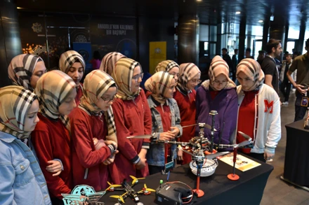 TEKNO-SEL Teknoloji ve Robot Yarışması