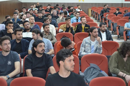 Paradigma Değişimi Döneminde Mühendislik ve İş Hayatına Hazırlık Paneli