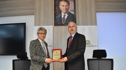 Türkiyat Konuşmaları: "Doğu Türkistan'daki Uygur Türkleriyle İlgili Güncel Gelişmeler"  adlı konferans gerçekleştirildi.