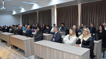 Türkiyat Konuşmaları: "Doğu Türkistan'daki Uygur Türkleriyle İlgili Güncel Gelişmeler"  adlı konferans gerçekleştirildi.