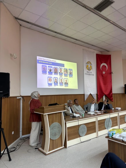 2025-2026 Eğitim Öğretim Yarıyılı Oryantasyon ve Akreditasyon Tanıtım Toplantısı Gerçekleştirildi