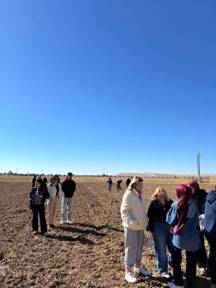 Sarıcalar Araştırma Çiftliğinde Öğrencilerimiz ile Uygulamalı Eğitim Çalışması