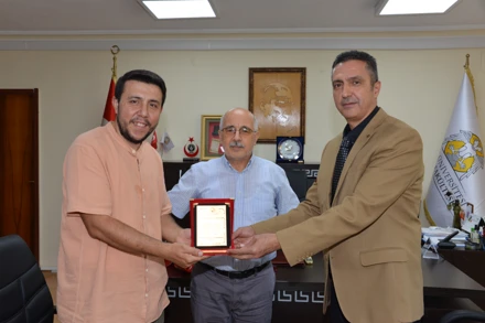 Dekanlık Devir Teslim Töreni Gerçekleştirildi